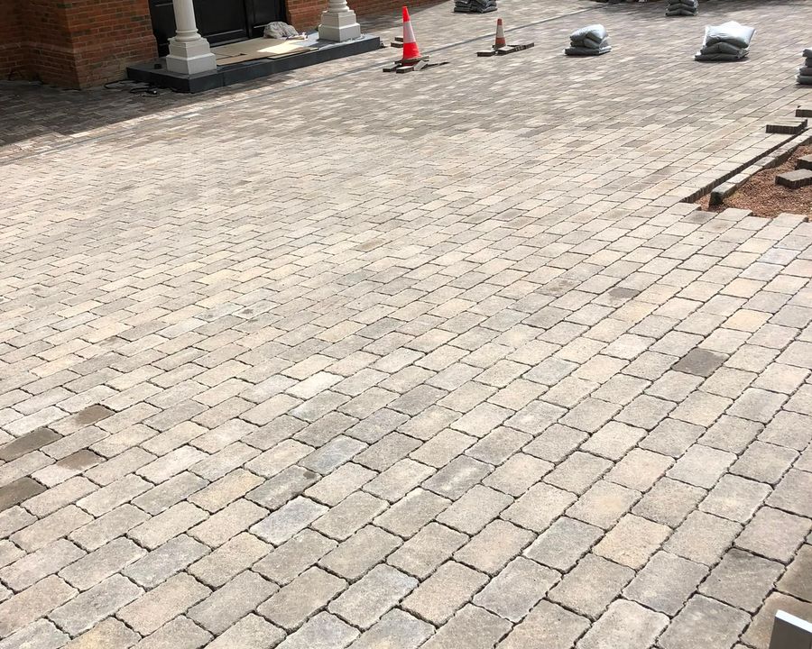 Block Paving Driveways: paving & driveways by PL Taylor