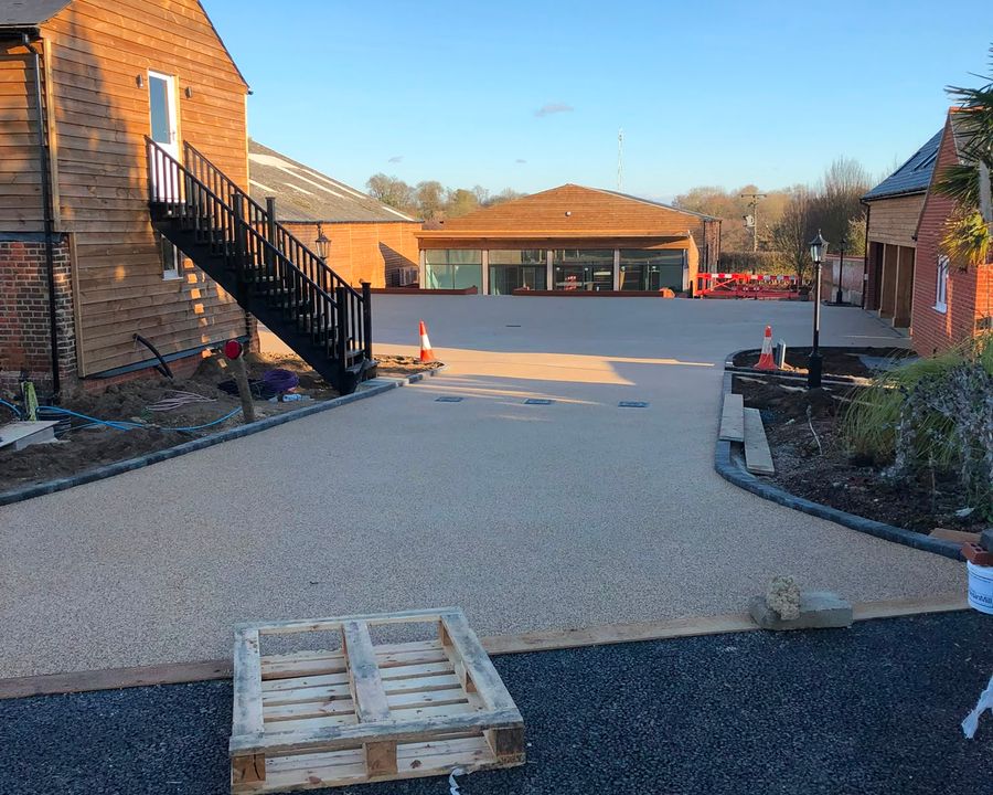 Driveways: resin surfacing by PL Taylor