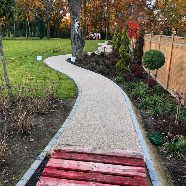 Resin-bound driveway project by PL Taylor 3