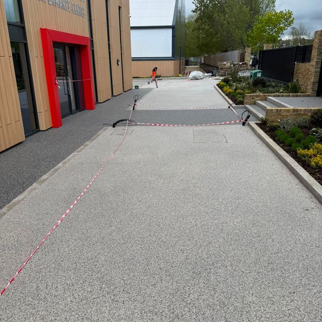 Resin-bound driveway project by PL Taylor 2